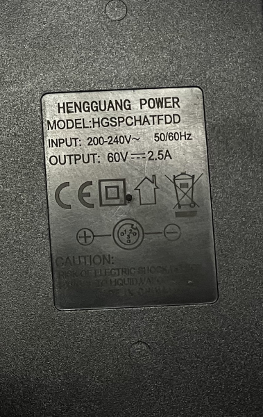 Ladegerät 60V 2,5Ah großer Stecker